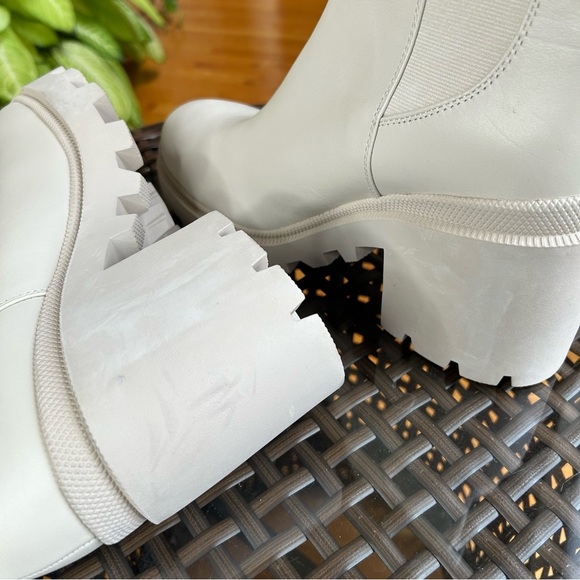 Steve Madden Womens Boots 11 Ivory Roxie Faux Leather - Picture 5 of 8